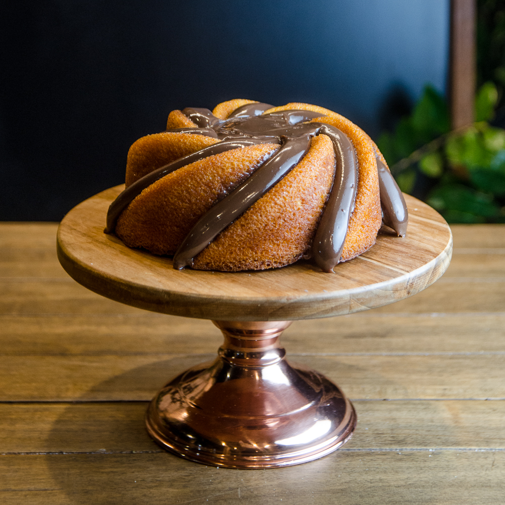 BOLO DE CENOURA COM CALDA DE CHOCOLATE