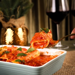 [56439] CANELONI DE FRANGO AO MOLHO BRANCO